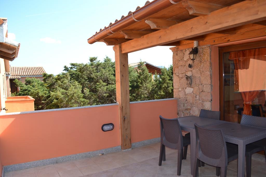 באדזי Apartments Mimose מראה חיצוני תמונה