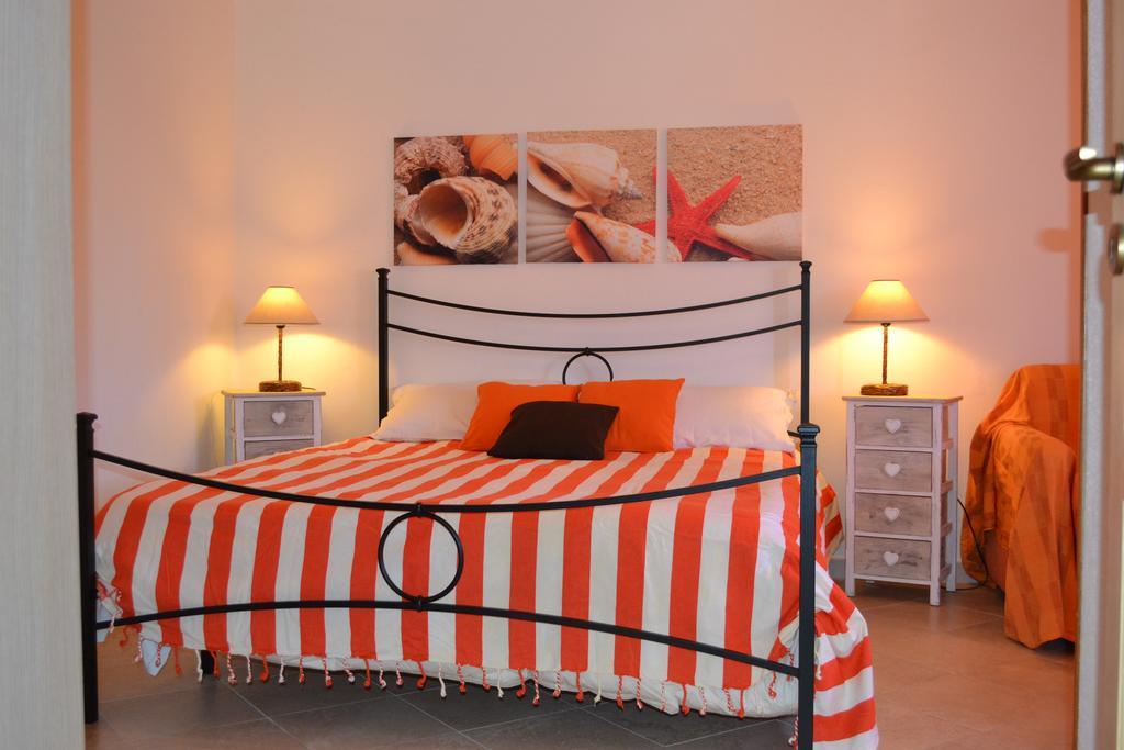 באדזי Apartments Mimose מראה חיצוני תמונה