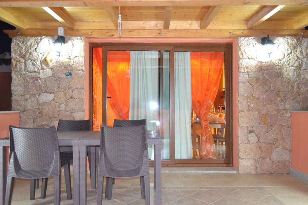 באדזי Apartments Mimose מראה חיצוני תמונה